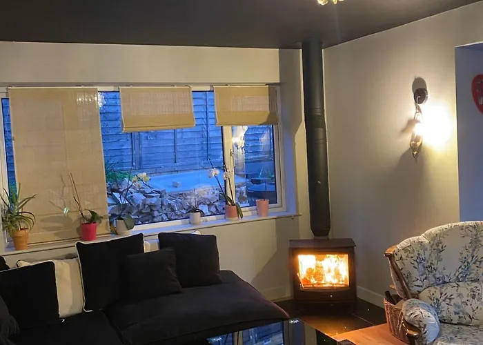 Cozy Dover House With 4 Bedrooms